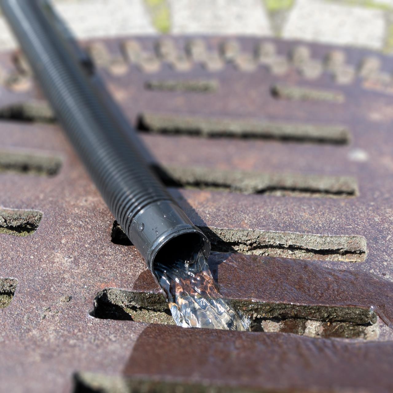 QuickDrain Vakuumabsauger zur Whirlpool Entleerung