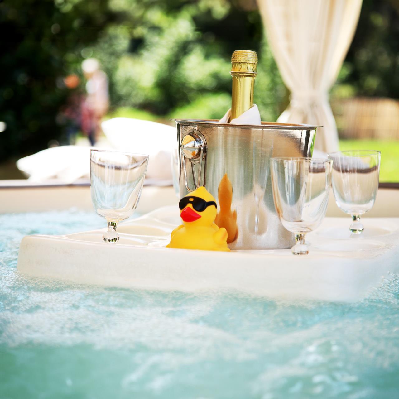 Schwimmtablett - Whirlpool-Getränkehalter - mit Spielbrett - 50 x 40 x 5 cm - weiß (Schach)